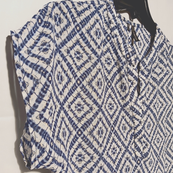 Maurice's EUC Women's Blouse, Size Small, Sheer Navy & White Diamond Pattern - Picture 4 of 8